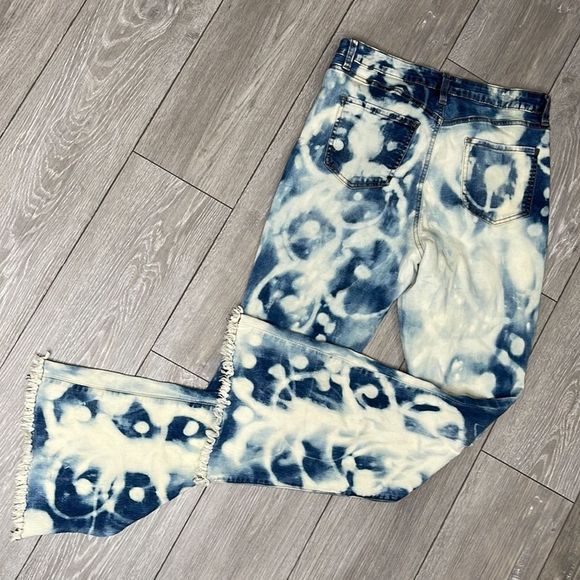 YMI Bleach Washed Denim Jeans - Picture 14 of 15